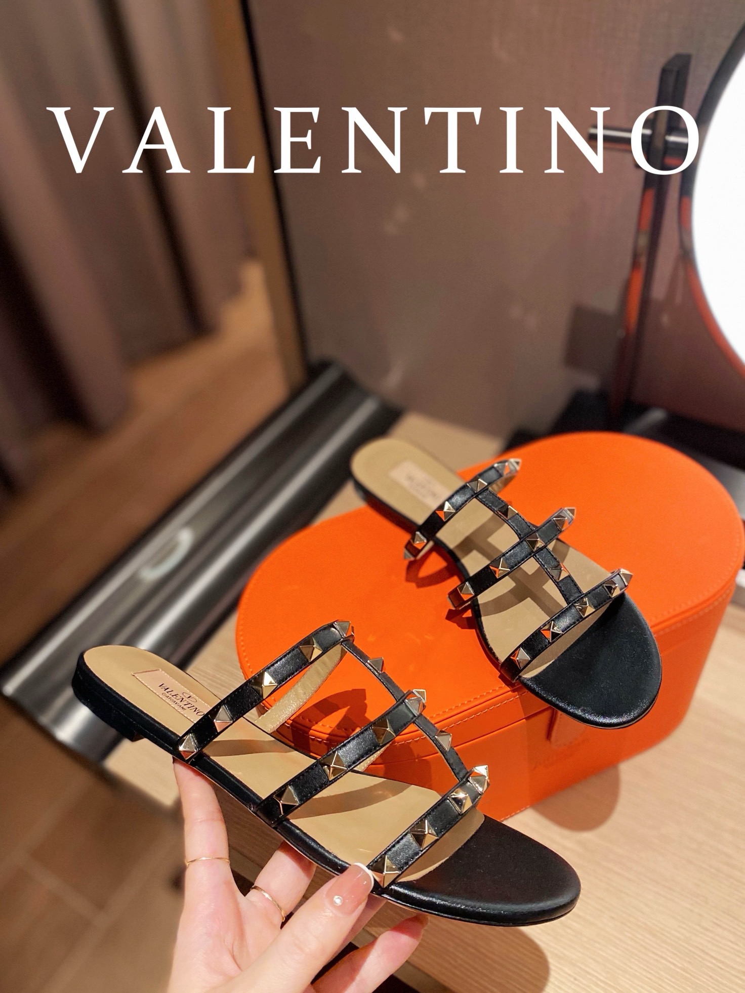 Valentino  mules shoes ( 2 colors )