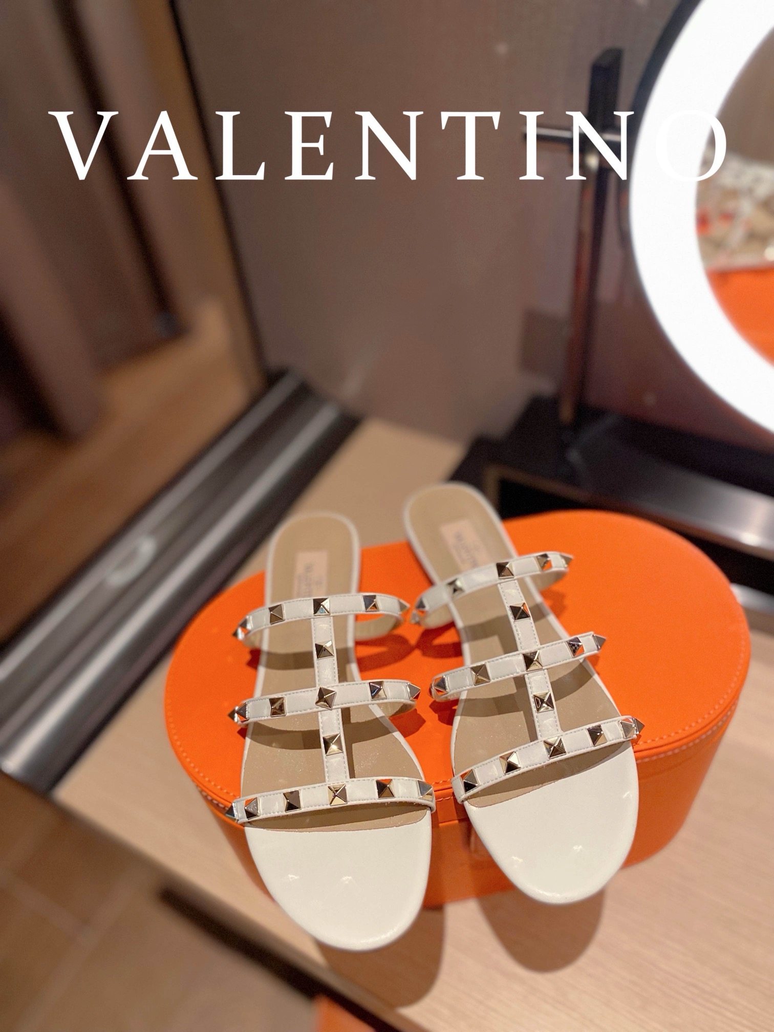 Valentino  mules shoes ( 2 colors )