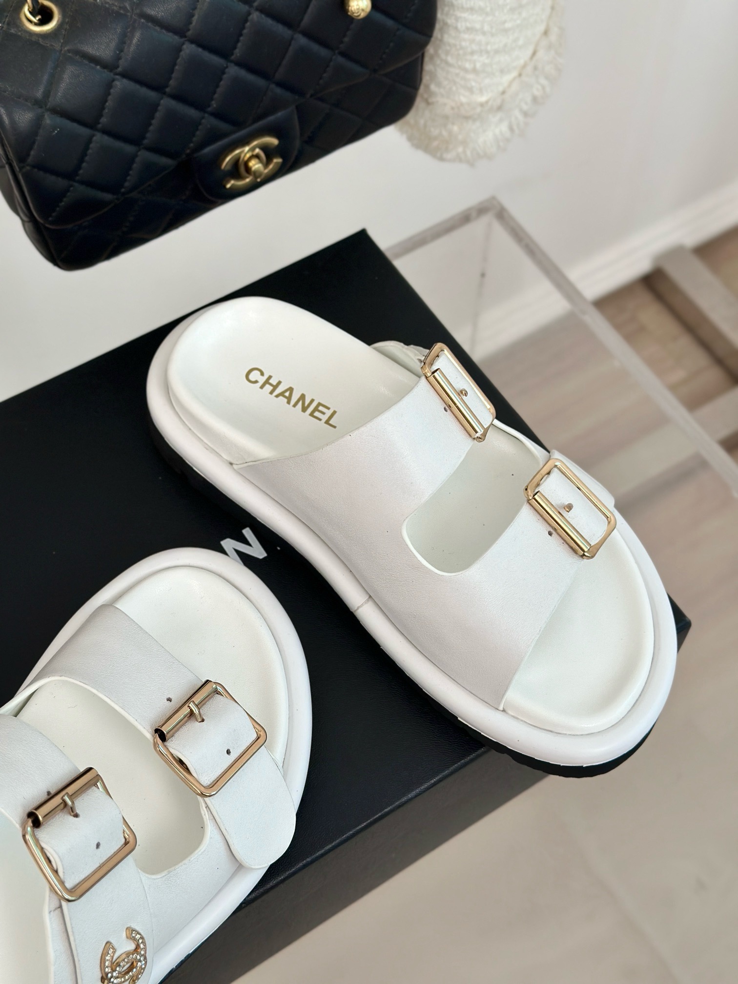 Chanel  mules shoes ( 4 colors )