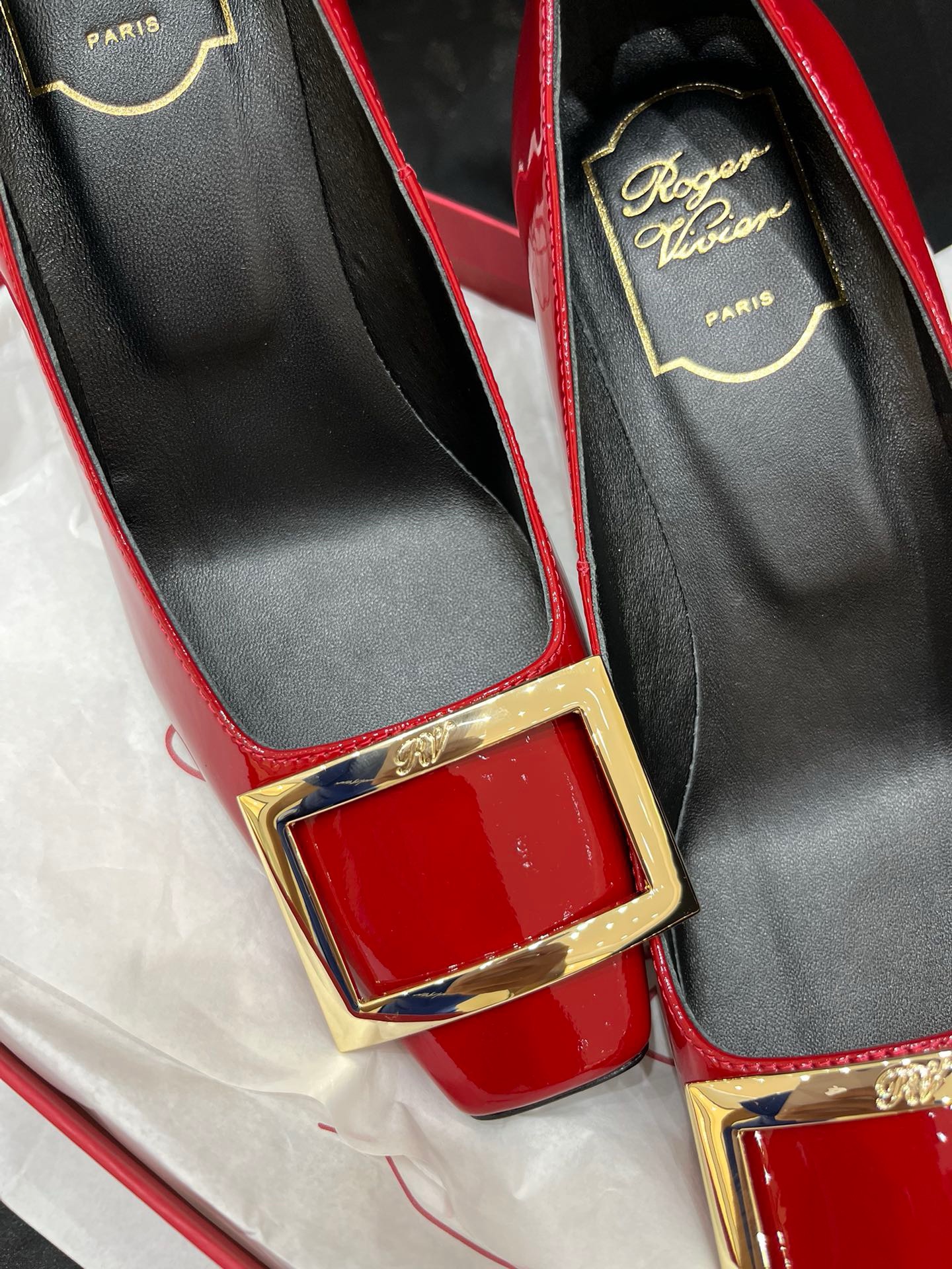 Roger Vivier RV  pump  shoes RED