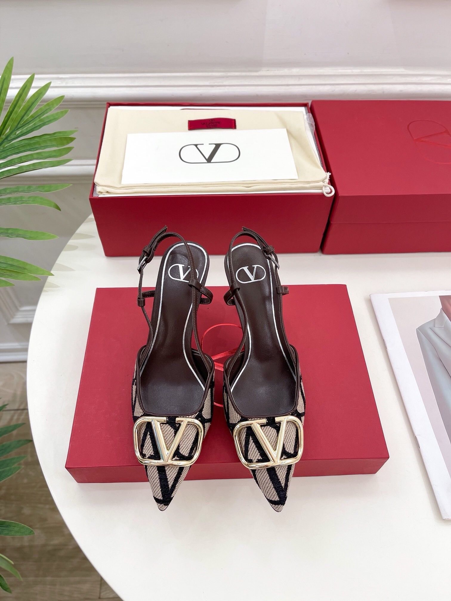 Valentino VLOGO  40 embellished leather-trimmed flocked canvas slingback pumps
